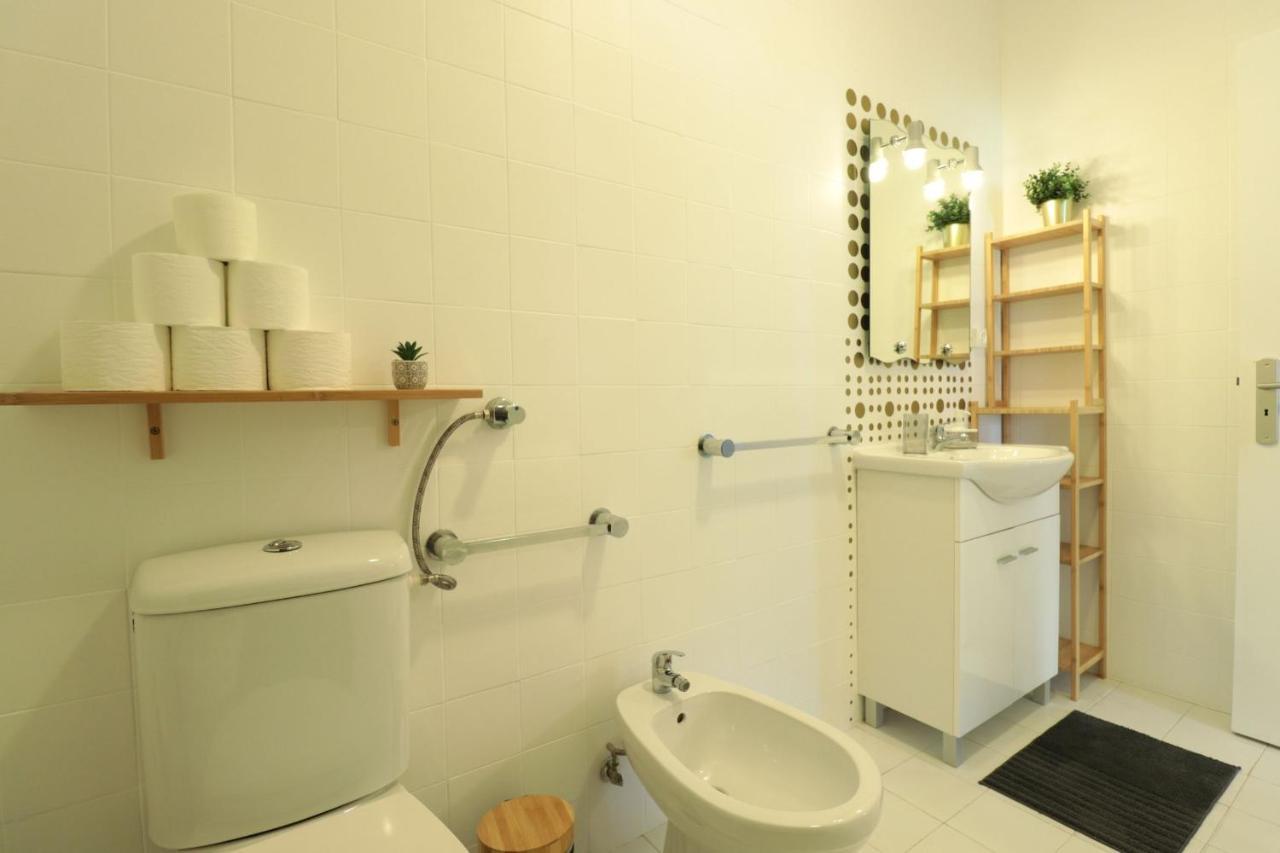 Lovelystay - Cozy 1Br Flat In Alvor With Ac And Balcony Zewnętrze zdjęcie